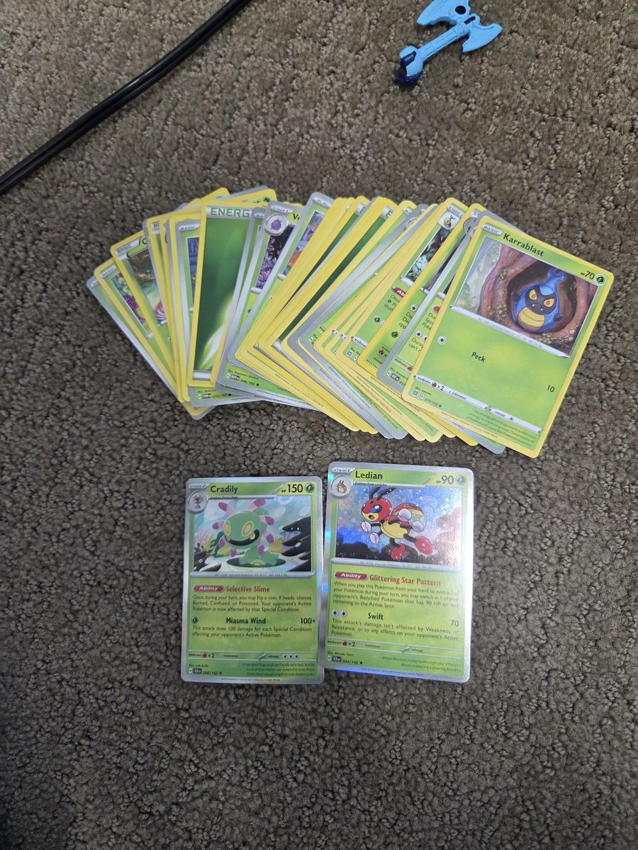 Pokémon Card Collection – VMAX, EX, Holo Rares, Eeveelutions & Jumbo Cards