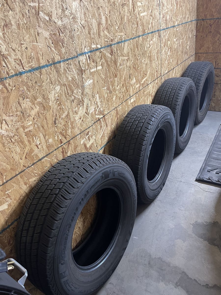 KUMHO TIRES / 265/70/17 MOST TRUCKS