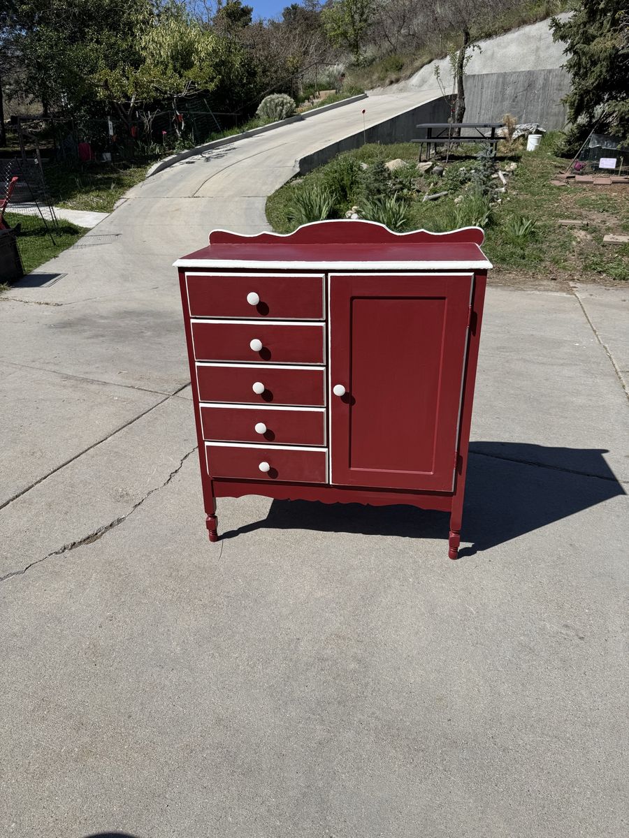 Classic vintage barn red dresser hutch