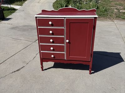 Classic vintage barn red dresser hutch