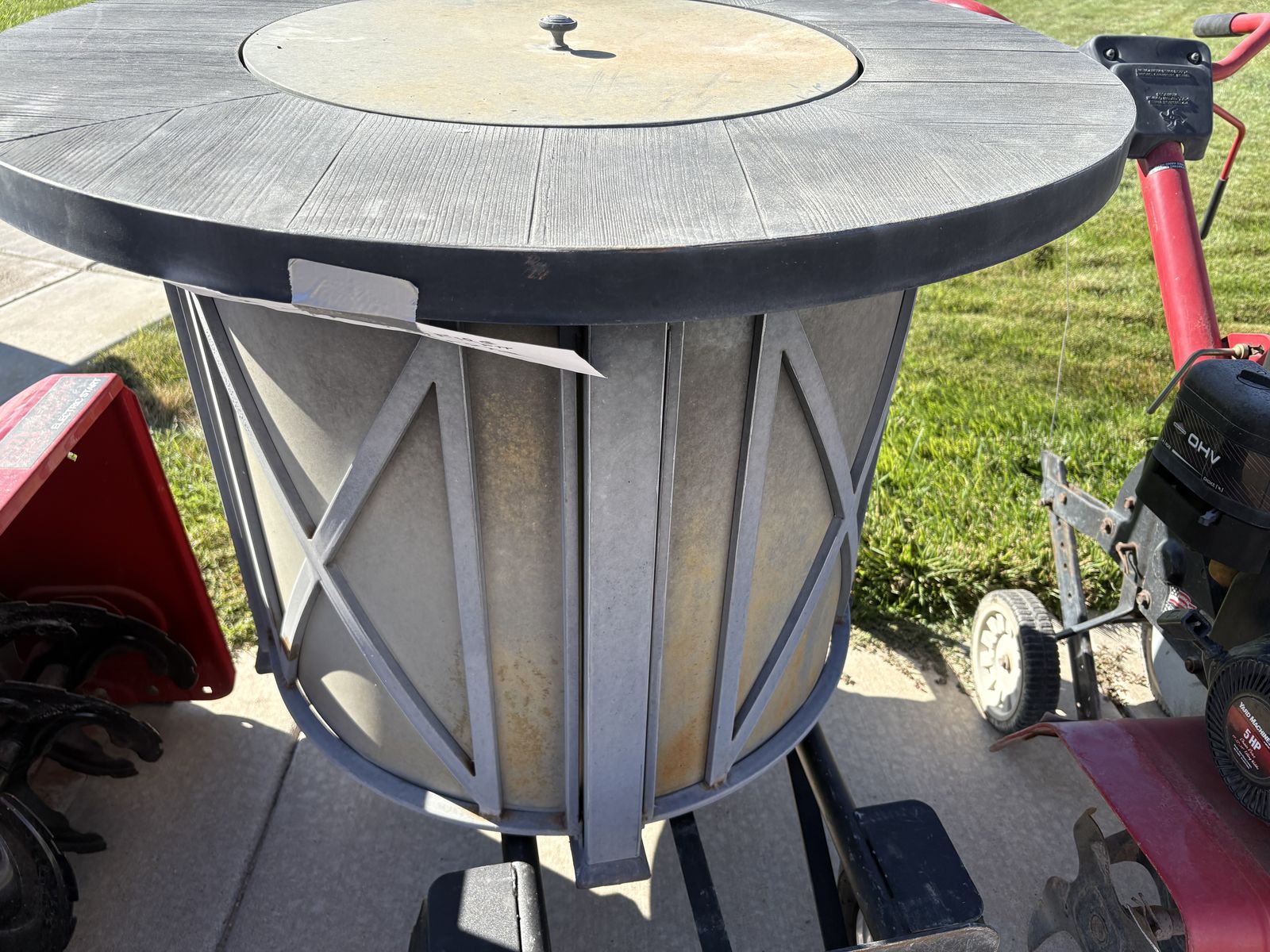 Main image 3