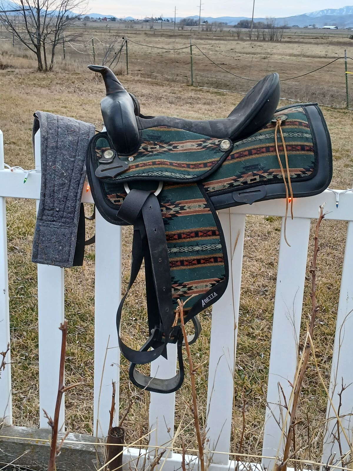 14' synthetic saddle