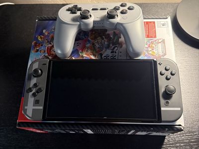 Nintendo Switch OLED w/ 8BitDo Pro 2 Controller