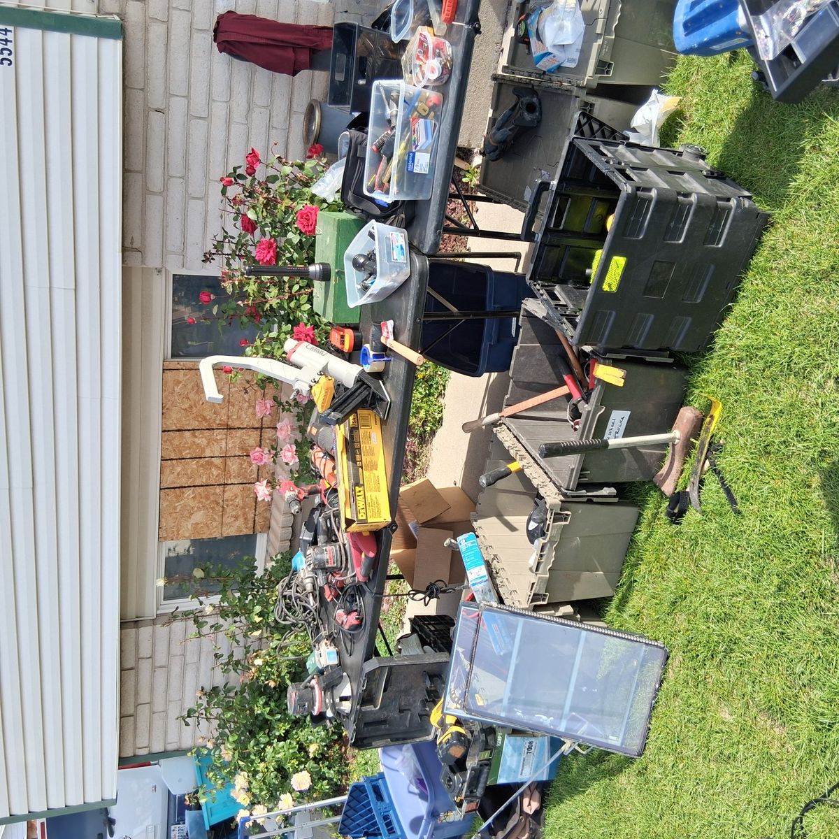 SUNDAY YARD SALE