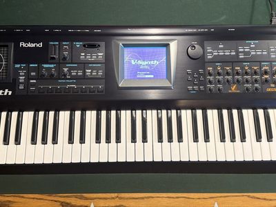 Roland V-Synth (61-Key) keyboard synthesizer – Pristine Condition / Studio Ready
