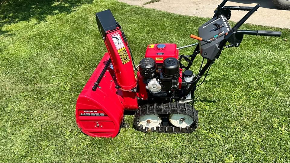 Honda HS 928 Snowblower Track Dr.