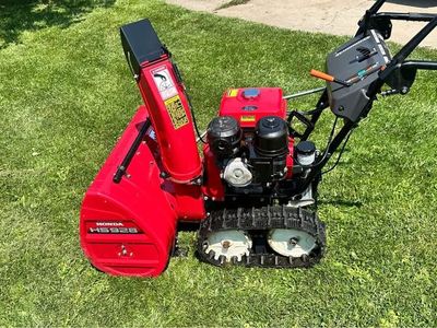 Honda HS 928 Snowblower Track Dr.