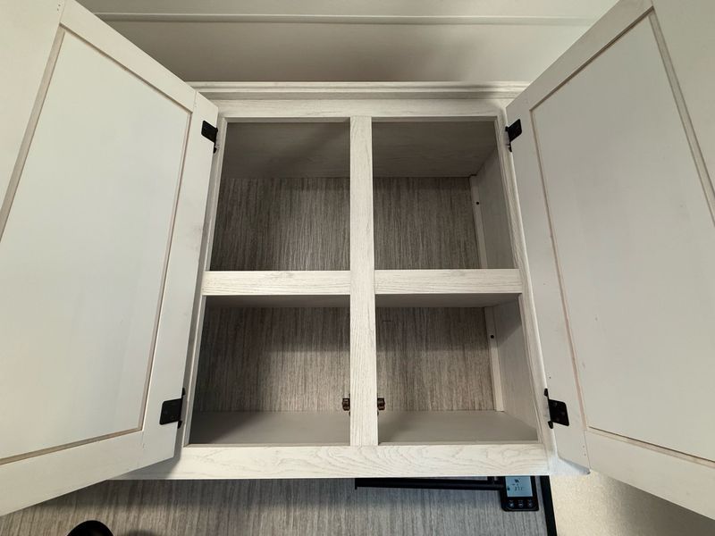 Main image 19