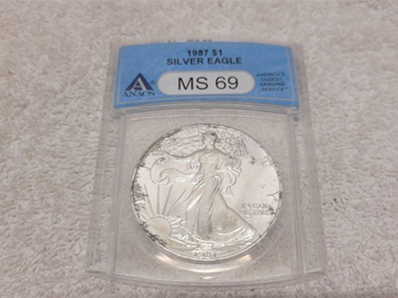 myhometownauctions.com - Aug 18, 19, & 20: Coins, Comics, Cards and Collectibles Auction (My Hometown Auctions)