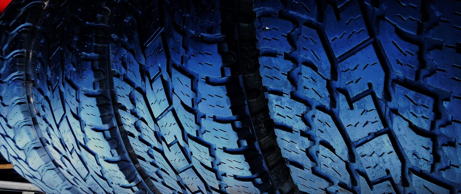 295 60R 20 Toyo