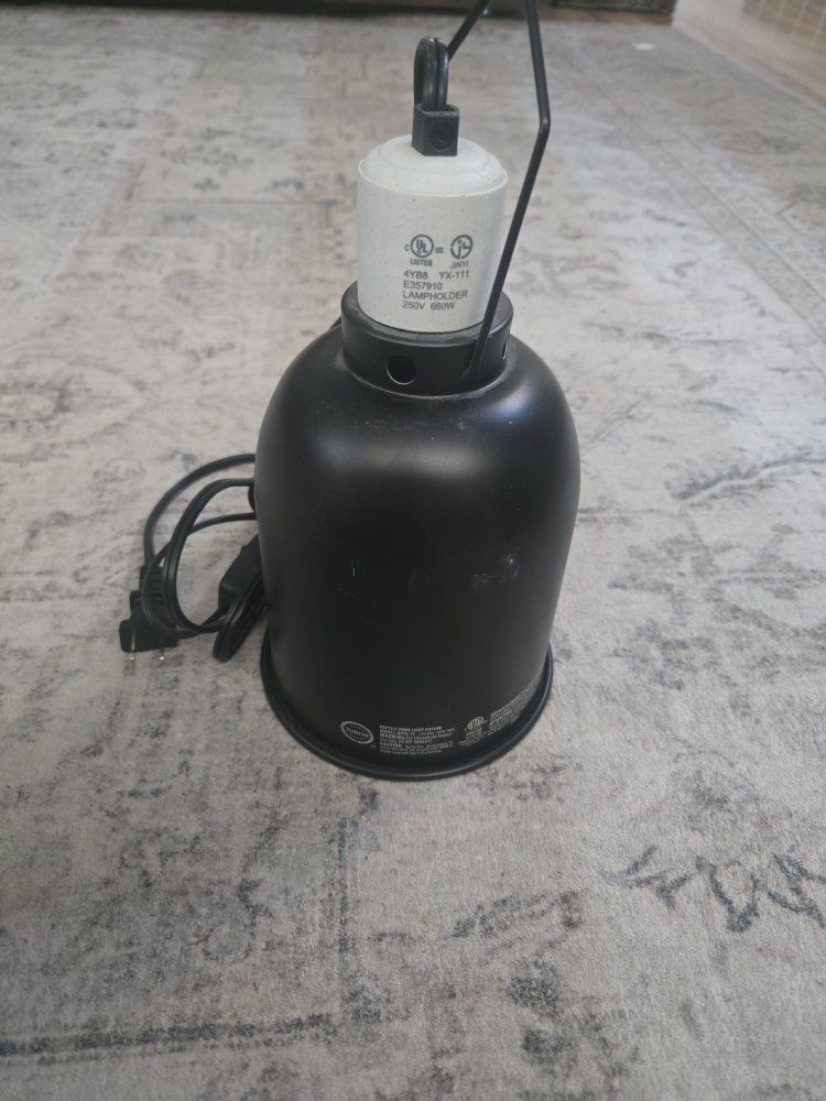 Thrive Black heat or uvb Lamp 250V 660W Heat Lamp Fixture
