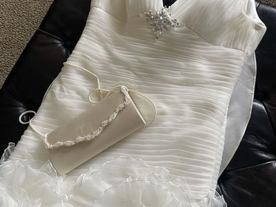 Elegant White V-Neck Ruffled Wedding Dress with Brooch, Size 14, bridal size 12
