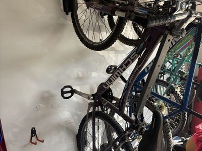 Schwinn SR Suntour Aluminum Frame Mountain Bike - Women's Purple, 26" Wheels