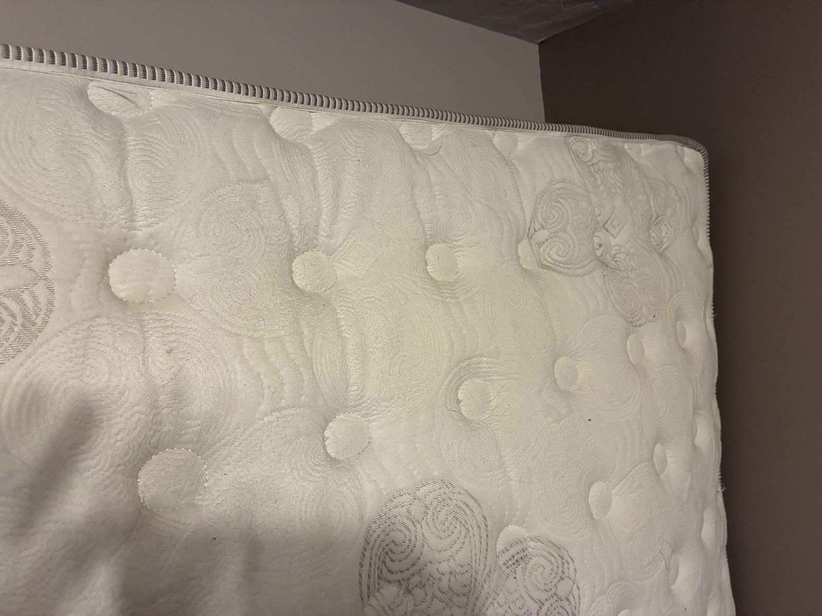 Great value doctors choice Denver mattress  newer  mattress hardly used but a month