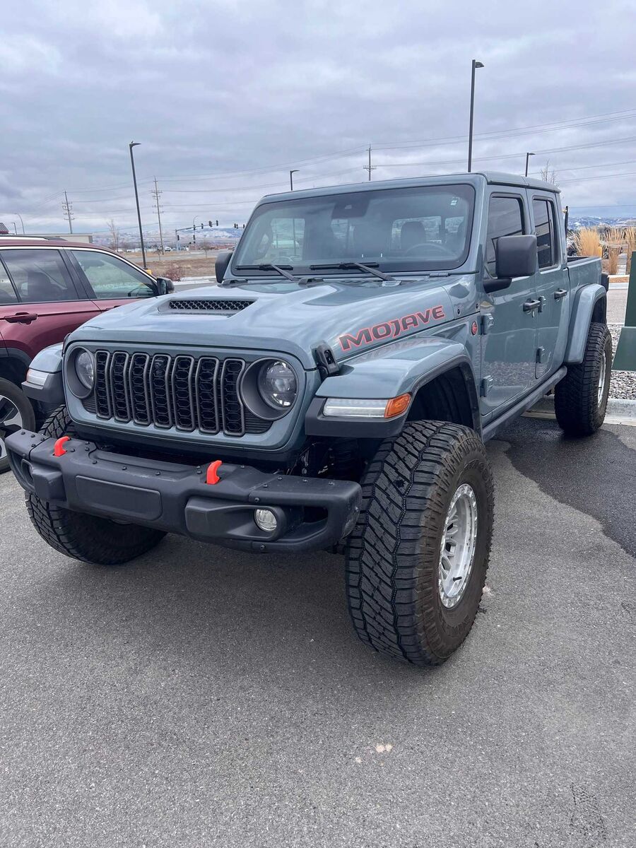 2024 Jeep Gladiator Mojave X