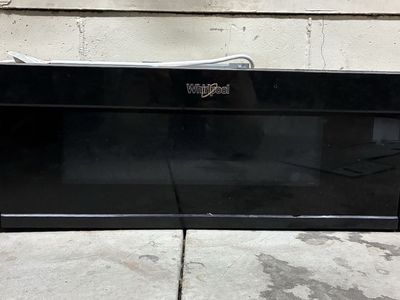 Microwave / Range Hood