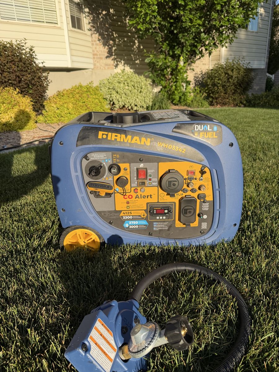 3300 Watt Firman Dual Fuel Generator