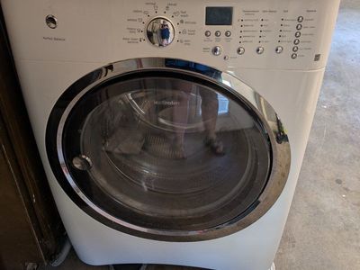 Electrolux Perfect Balance Front Load Washer - White, Multiple Wash Cycles