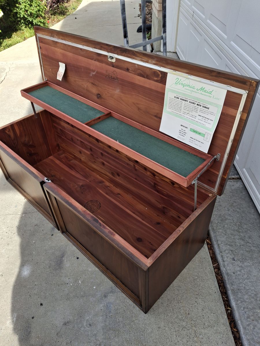 large cedar hope chest/ren