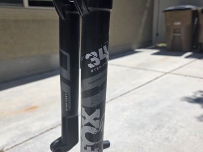 FOX 34 Step-Cast Performance Series Mountain Bike Fork - Black, Excellent Condition
