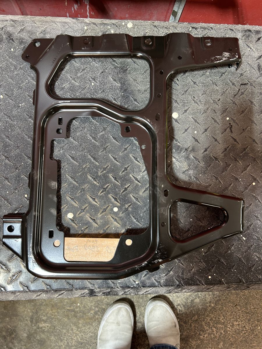 19-26 Ram 2500-3500 RT Bumper Bracket