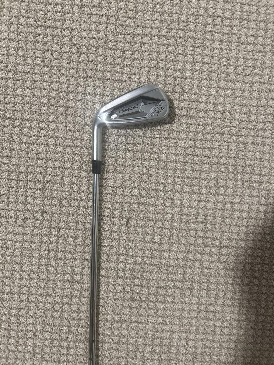 Left-handed Cleveland six iron