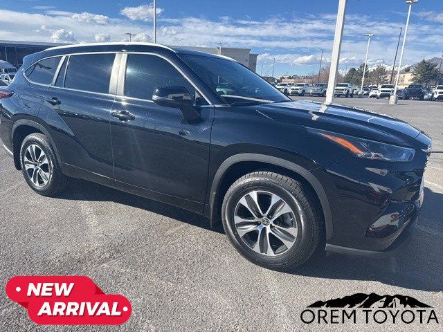 2024 Toyota Highlander XLE