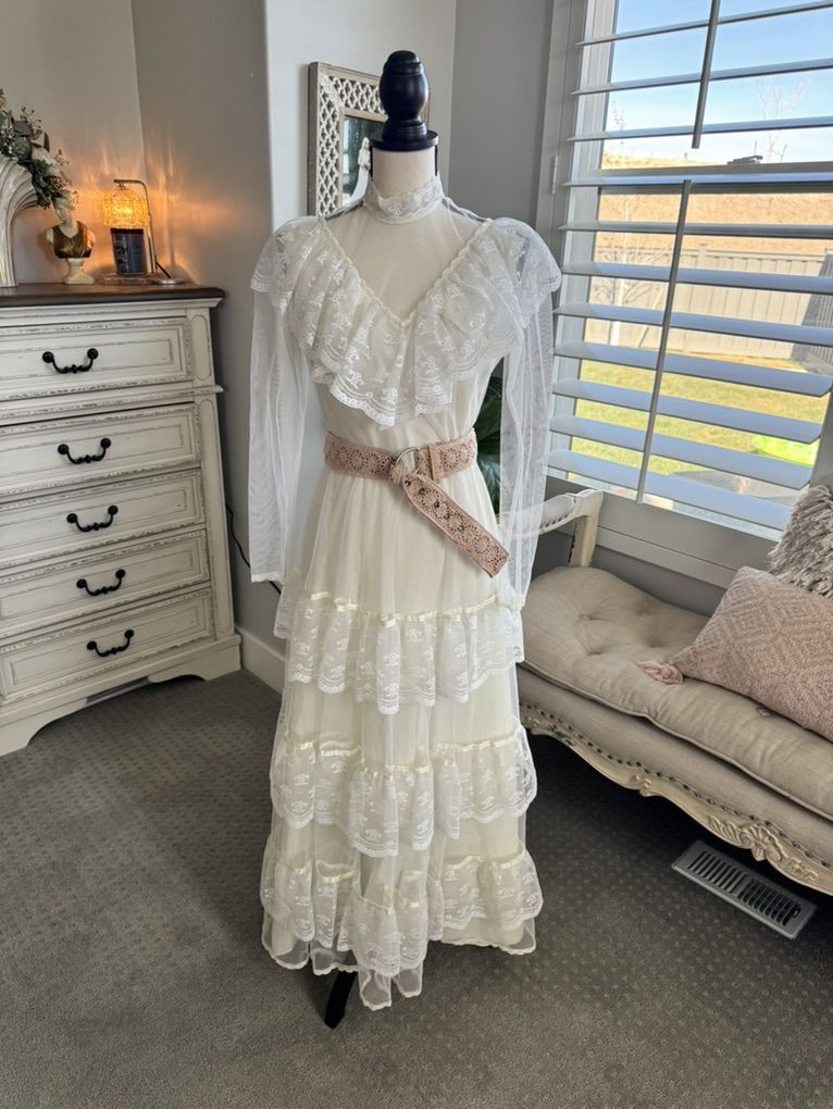 Vintage Prarie Boho  Wedding Dress Union Made