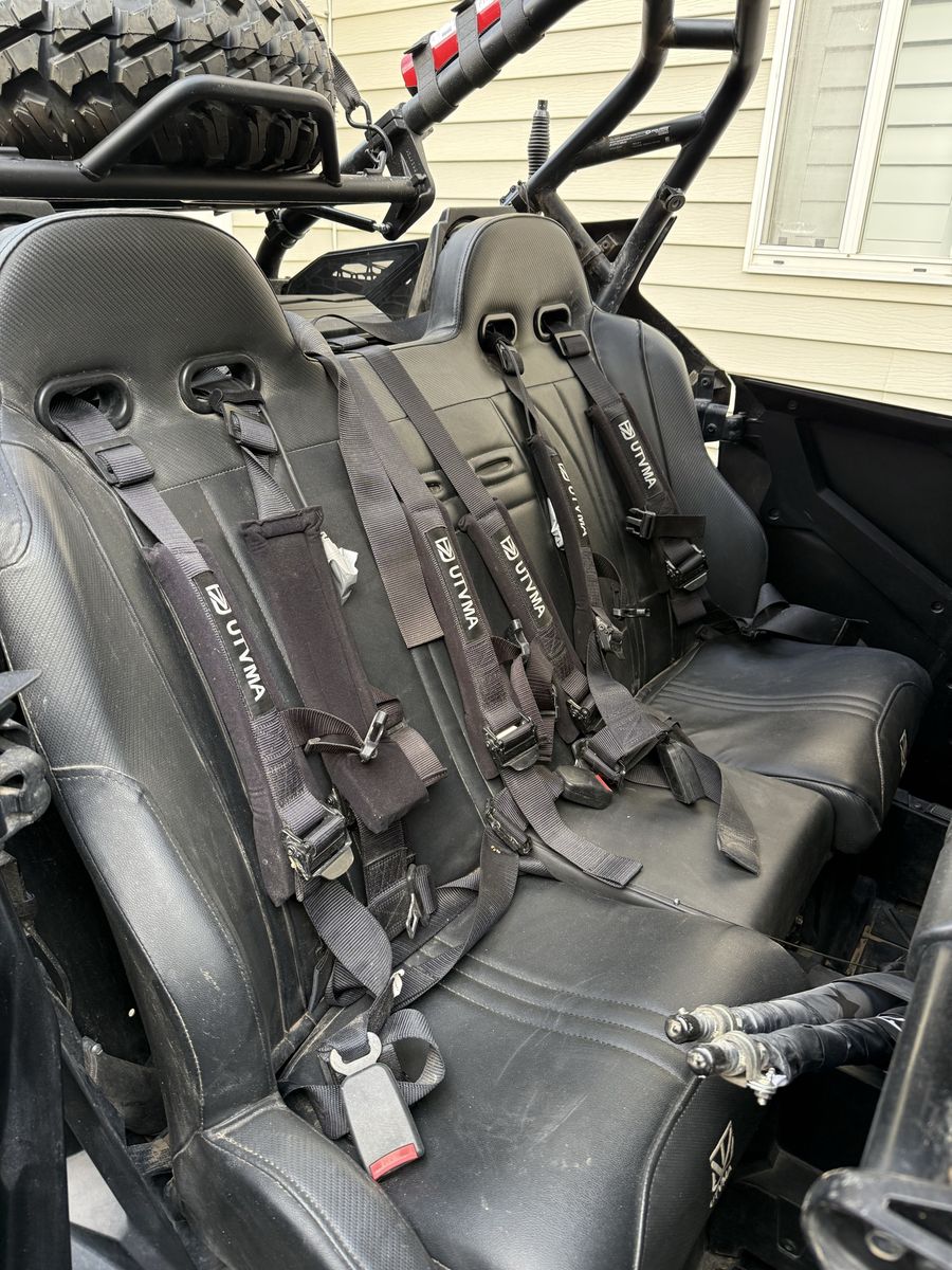 UTVMA 4-Point Harnesses for UTV/Off-Road Vehicles - black and in excellent condition.