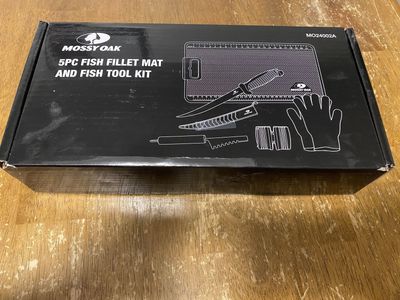 Mossy Oak 5pc Fish Fillet Mat & Tool Kit MO24002A - Fishing Knife & Gloves