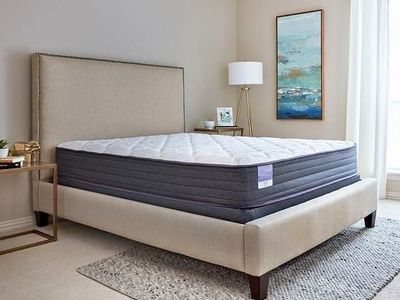 SLEEPY’S PLUSH QUILTED PLUSH MATTRESS – LAST UNIT