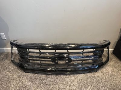 Ford F-150 XLT 24-26 grille