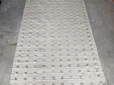 5x7 Modern Cream Woven Area Rug with Tufted Dot Pattern