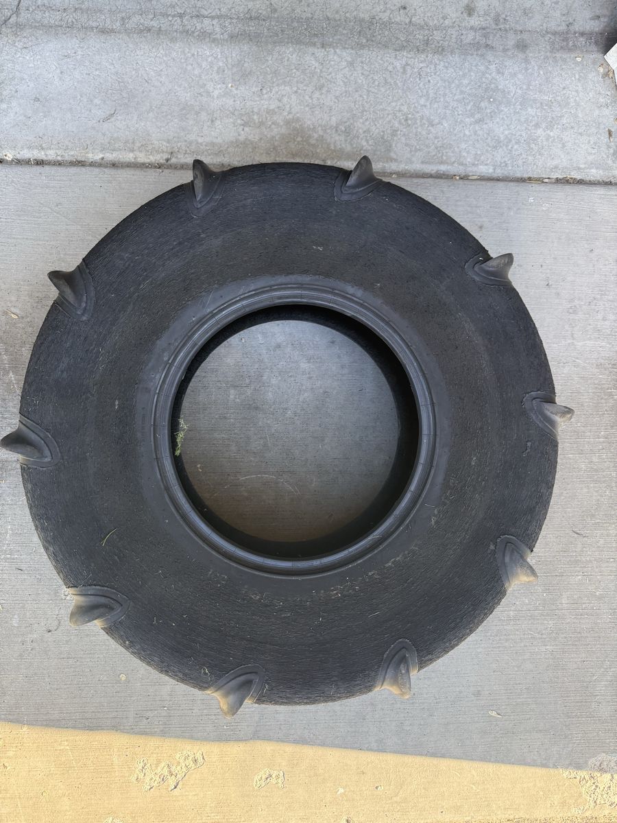 32-15 paddle tire set
