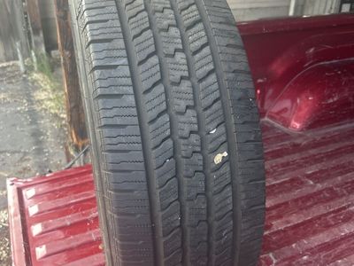 Pathfinder HSR 235/65r16c tire (1)