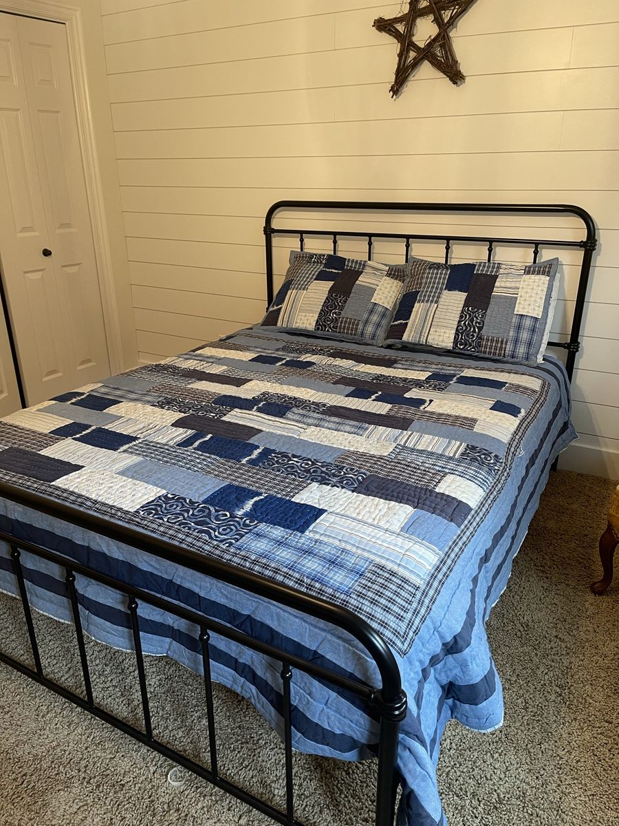 Queen Pottery Barn Kids Quilt & Shams