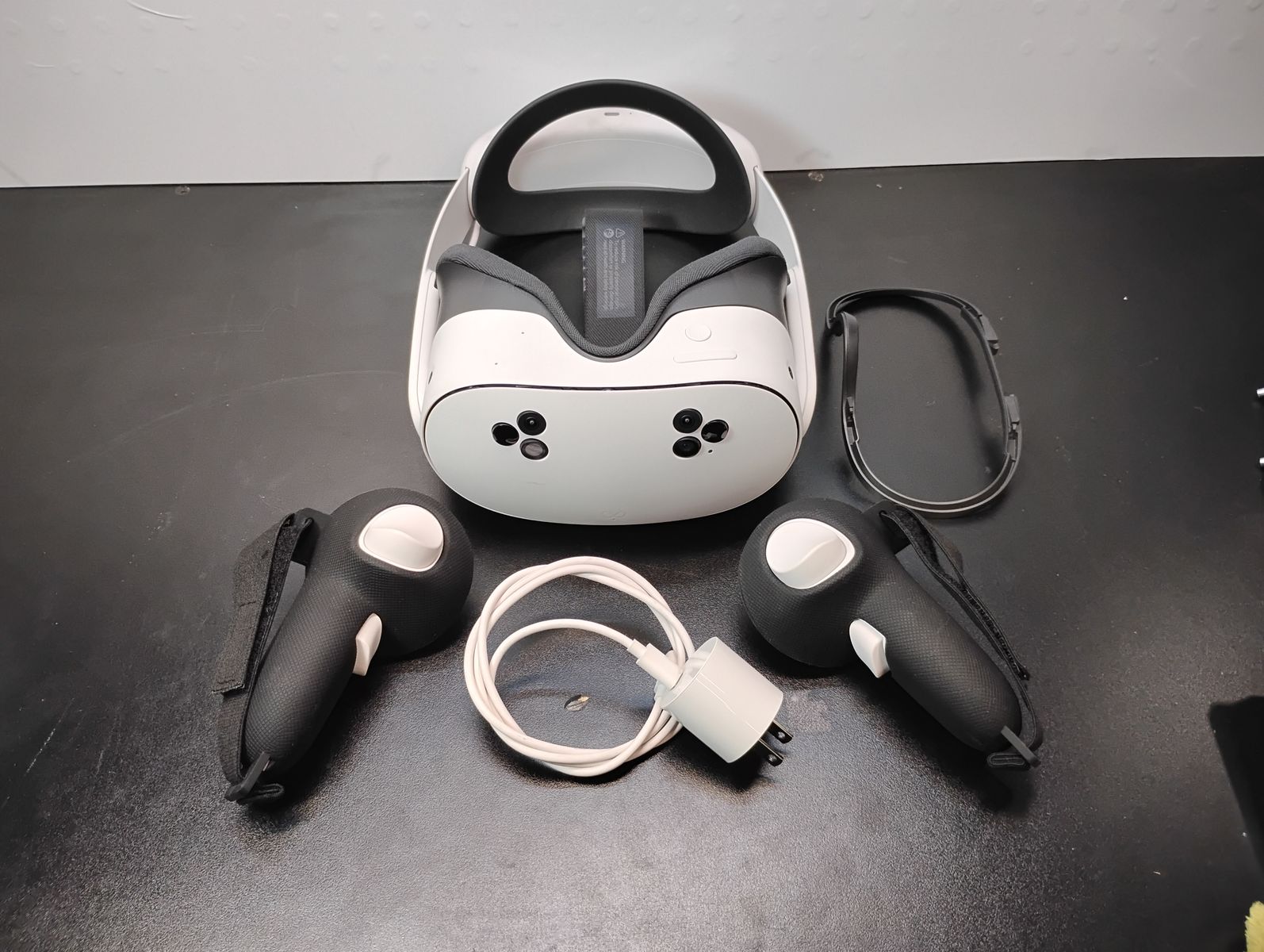 Meta Quest 3S Virtual Reality System