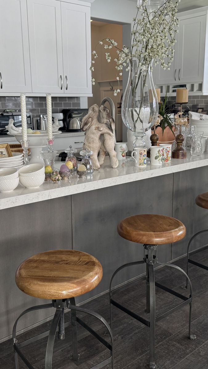 PARK CITY ESTATE SALE FEB 27-28, 10-3pm