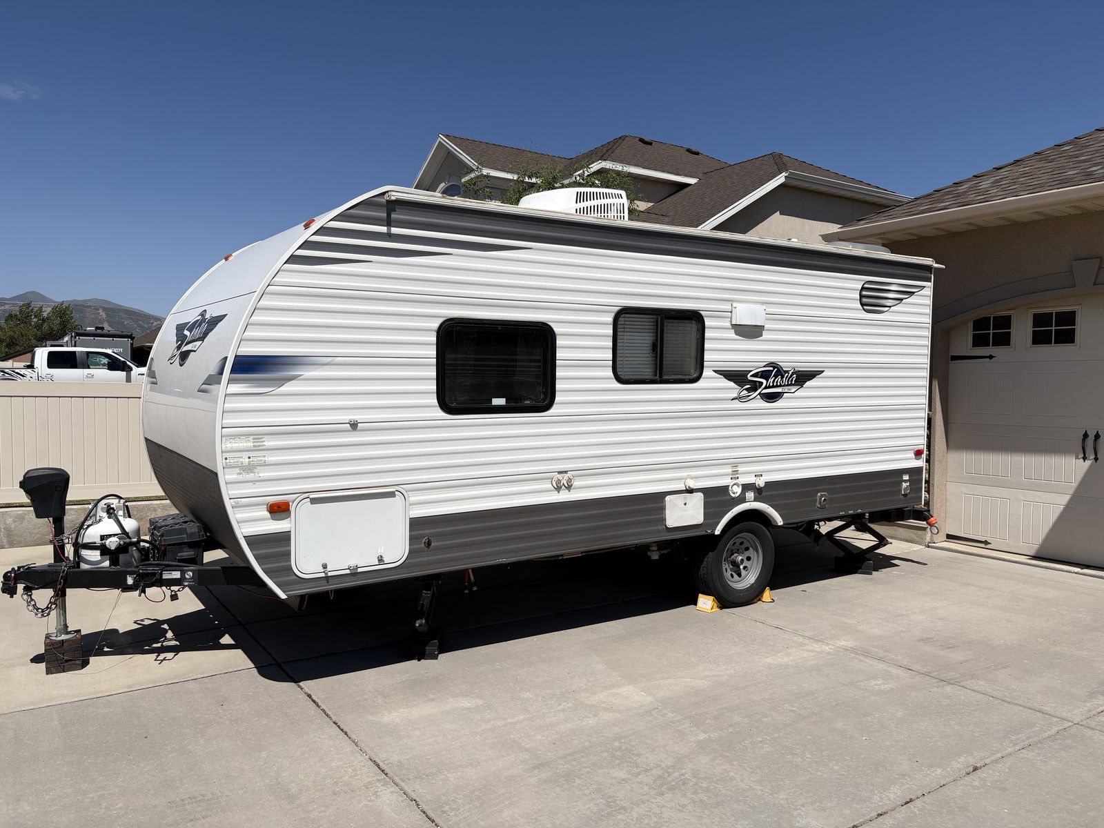 2021 Forest River Shasta Oasis FQ 18 Travel Trailer