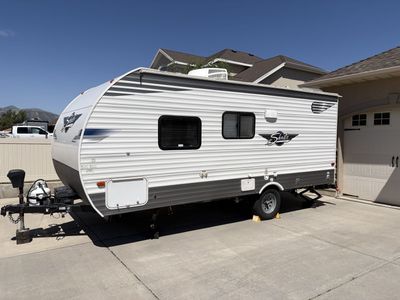 2021 Forest River Shasta Oasis FQ 18 Travel Trailer