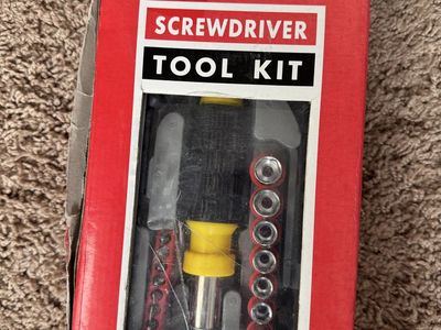 Granite Tools flexible screwdriver tool kit