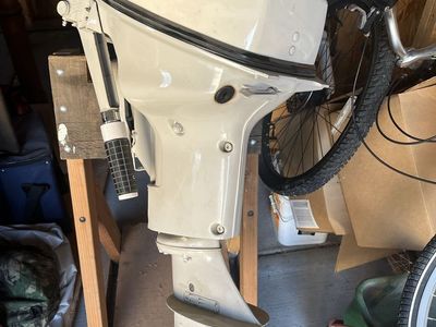Johnson 9.5 HP Outboard Boat Motor - Fishing Kicker Motor