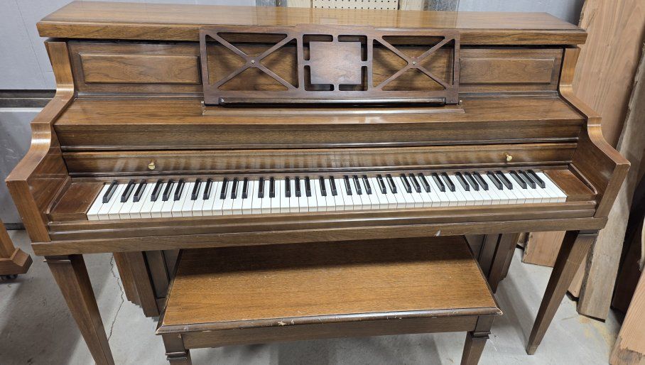 Everett Upright Piano - Free delivery