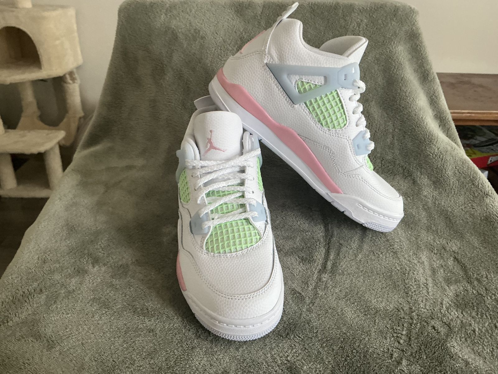 New - Jordans