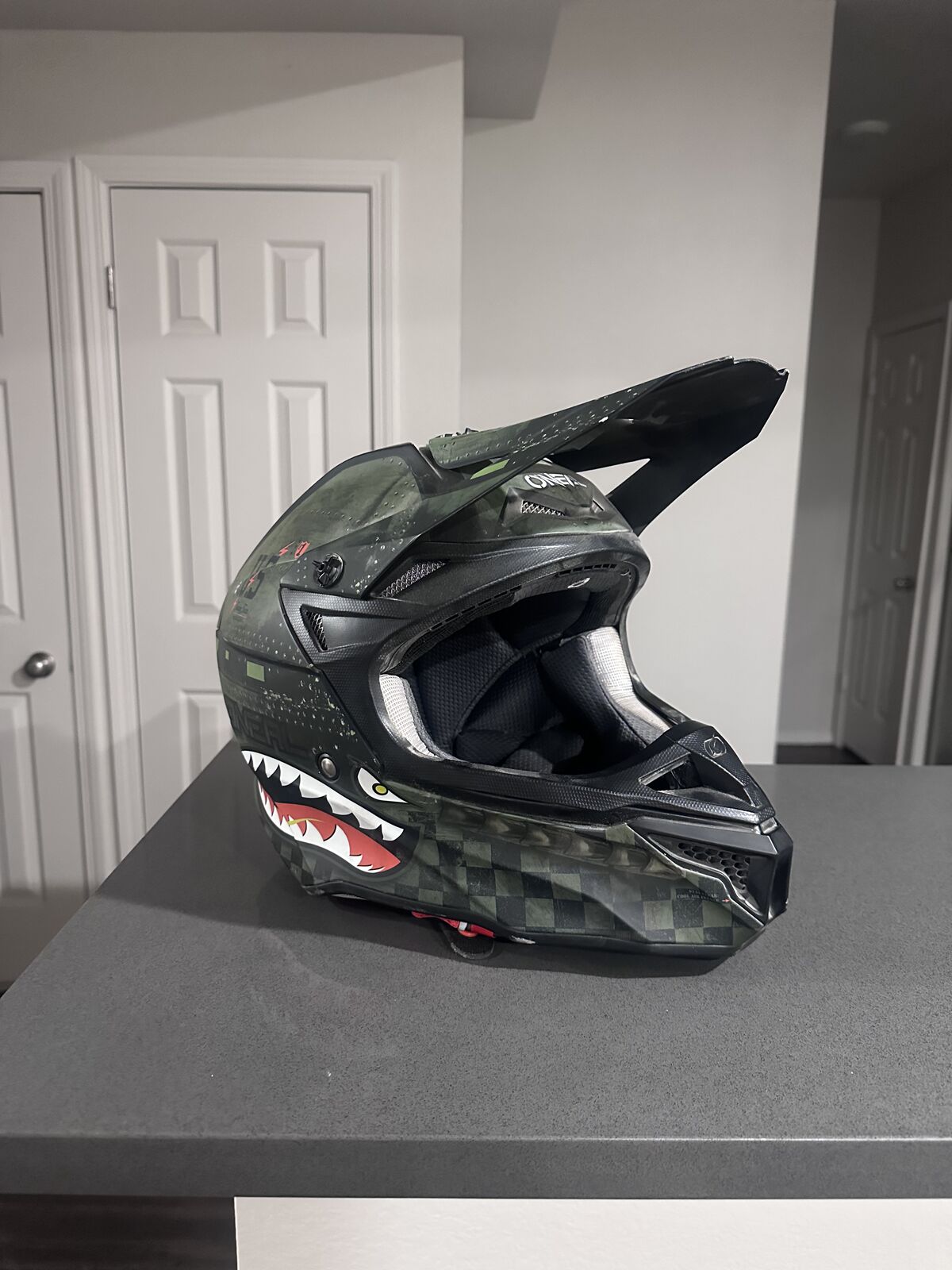 Dirt bike helmet