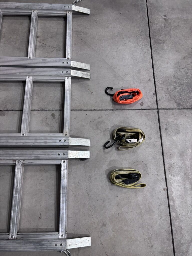 Trifold Ramp And 3 Free Straps
