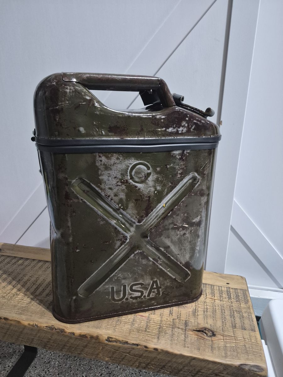 Main image 3