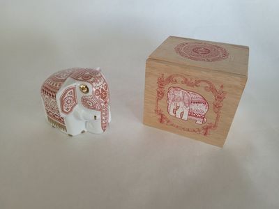 Mlesna Pure Ceylon Tea Ceramic Elephant Figurine 1.76oz (50g) in Wooden Box, Unopened