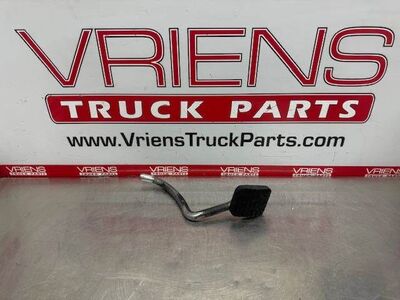 Peterbilt Right Clutch Pedal, Part # 06-01090E