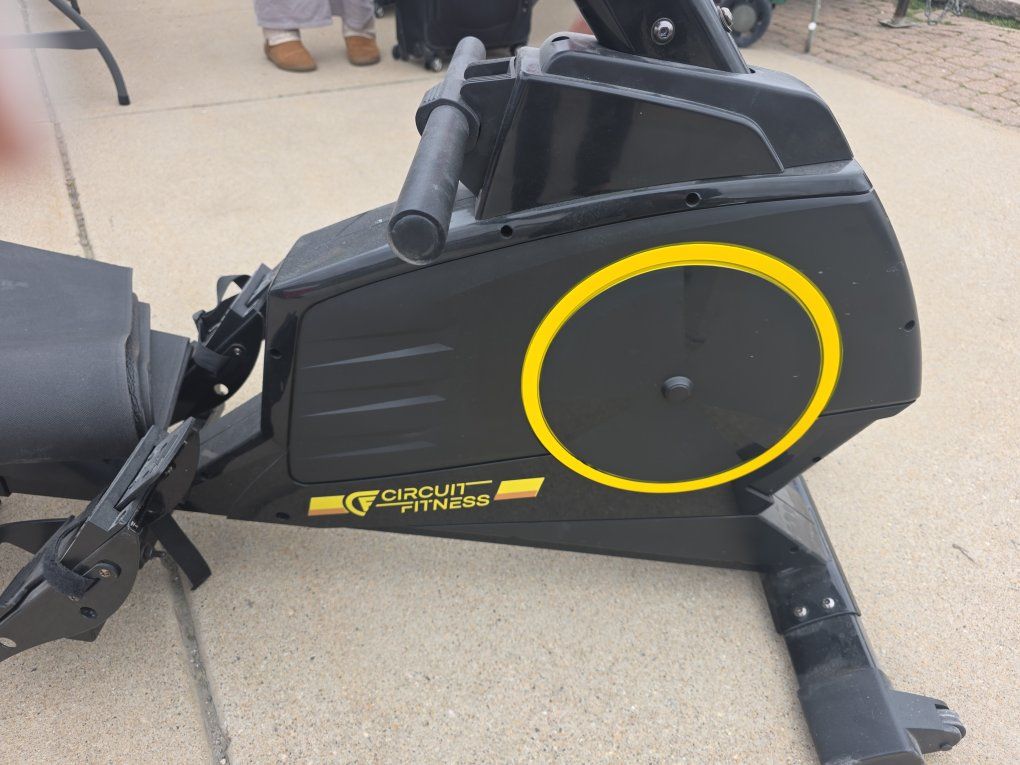 Circuit Fitness Rowing Machine